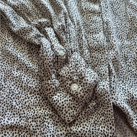 Banana Republic Animal Print Buttoned Blouse - XS - Picture 7 of 10